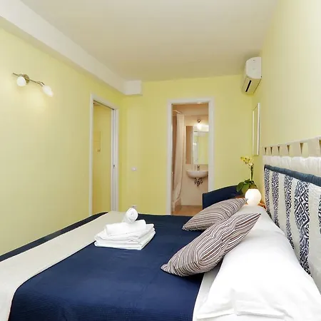 Coliseum Appartement *